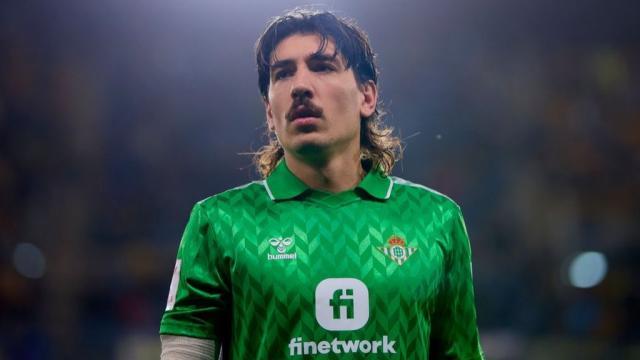 华体会登录-贝列林：互联网时代不接受错误，球员因此甘于沉默